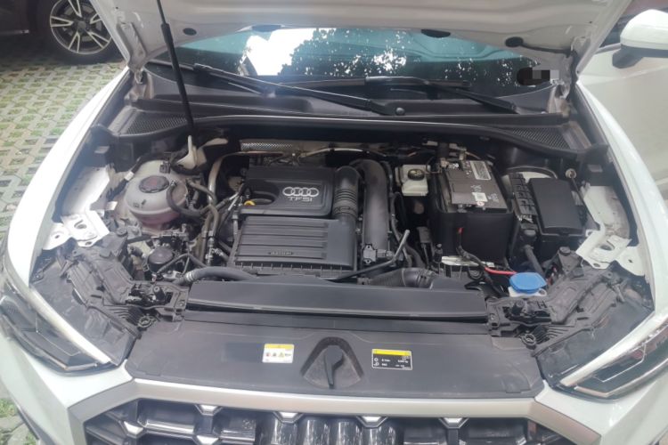 Used Audi Q3 2022 35 TFSI Progressive Dynamic Edition Engine Bay