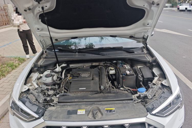 Used Audi Q3 2022 35 TFSI Fashion Dynamic Model Engine Bay