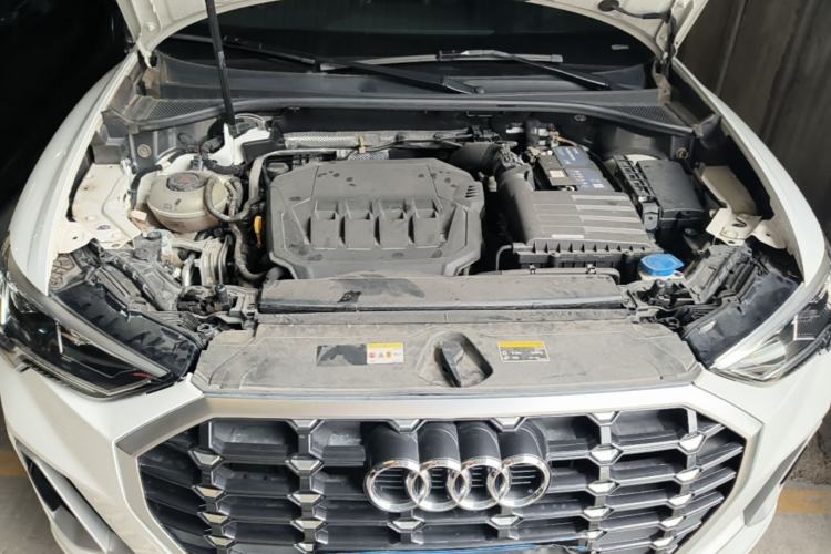 Used Audi Q3 2022 40 TFSI Fashion Dynamic Model Engine Bay