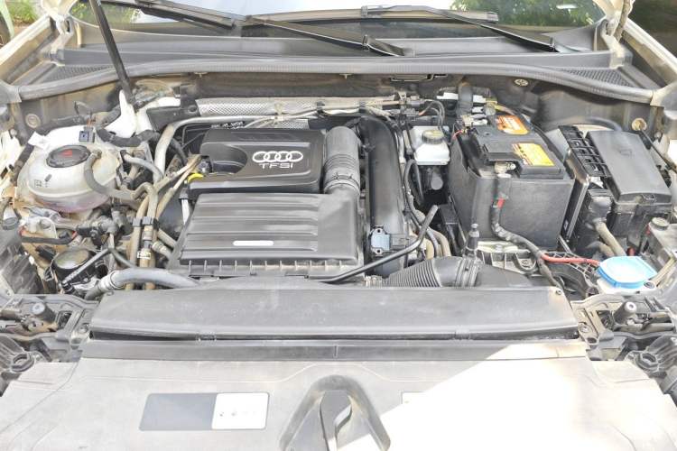 Used Audi Q3 2022 35 TFSI Fashion Dynamic Model Engine Bay