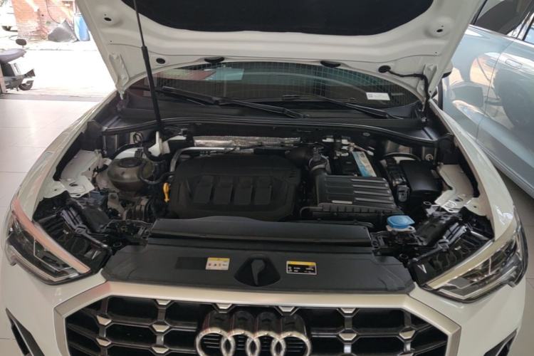 Used Audi Q3 2022 40 TFSI Fashion Dynamic Model Engine Bay