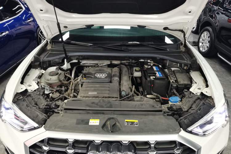 Used Audi Q3 2022 35 TFSI Progressive Dynamic Edition Engine Bay