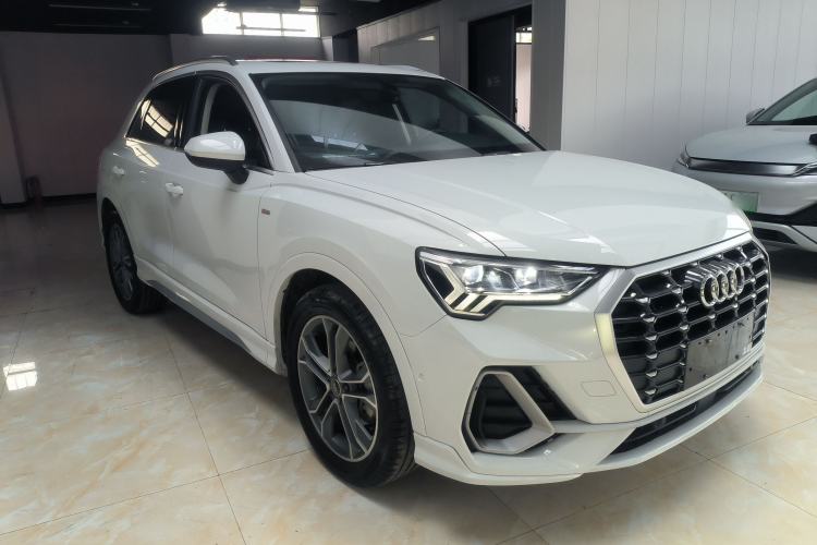 Used Audi Q3 2022 40 TFSI Fashion Dynamic Model Exterior 1