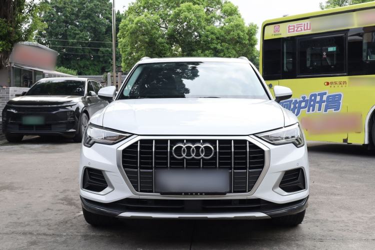 Used Audi Q3 2022 35 TFSI Fashionable and Elegant Model Exterior 1