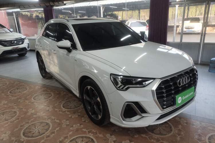 Used Audi Q3 2022 35 TFSI Fashion Dynamic Model Exterior 1