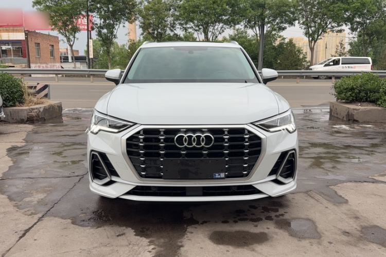 Used Audi Q3 2022 35 TFSI Progressive Dynamic Edition Exterior 1