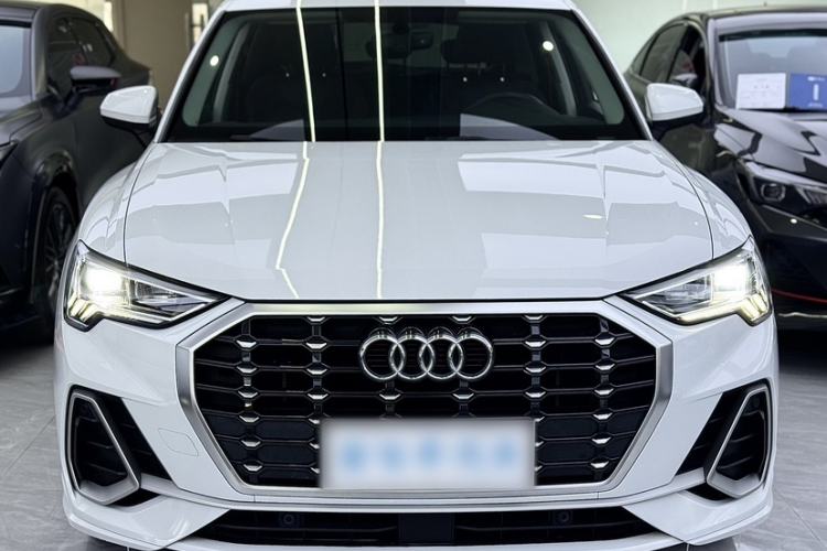 Used Audi Q3 2022 35 TFSI Fashion Dynamic Model Exterior 1