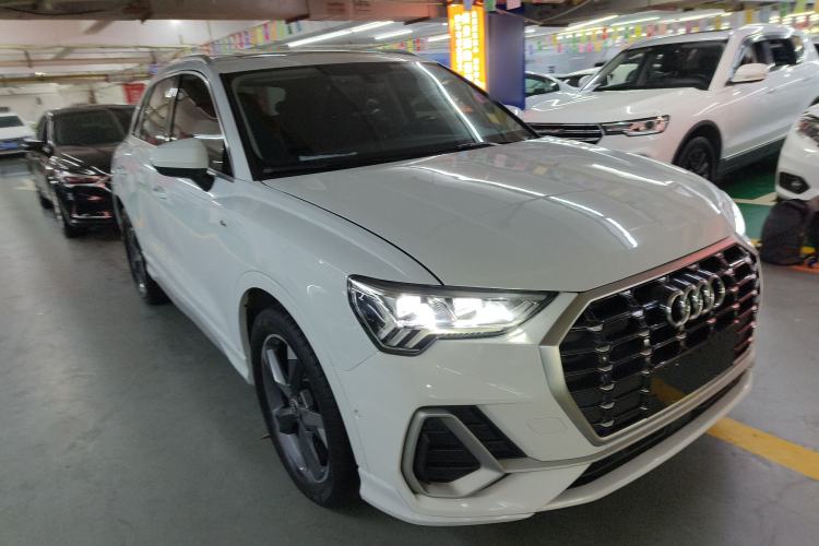 Used Audi Q3 2022 35 TFSI Fashion Dynamic Model Exterior 1