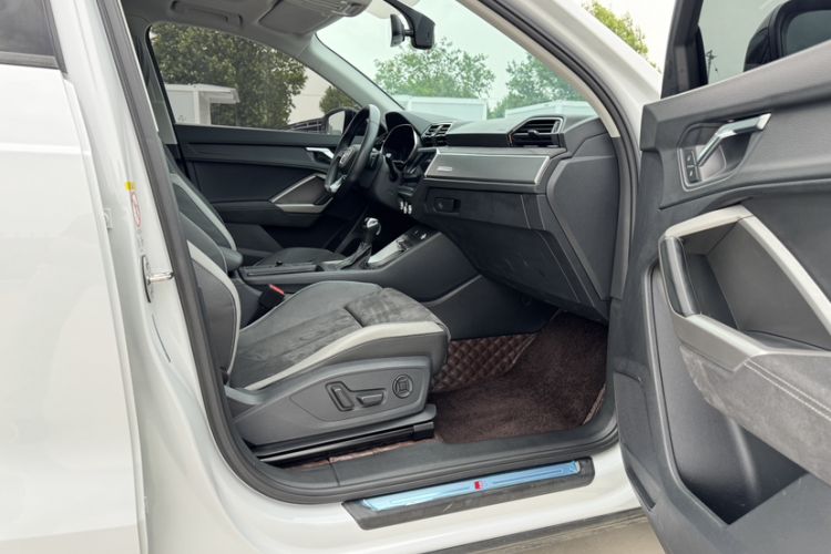 Used Audi Q3 2022 35 TFSI Fashionable and Elegant Model Exterior 1