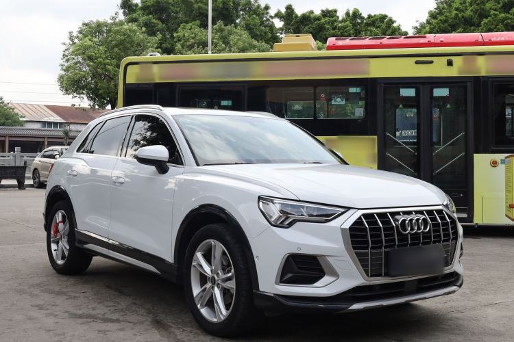 Used Audi Q3 2022 35 TFSI Fashionable and Elegant Model Exterior 2