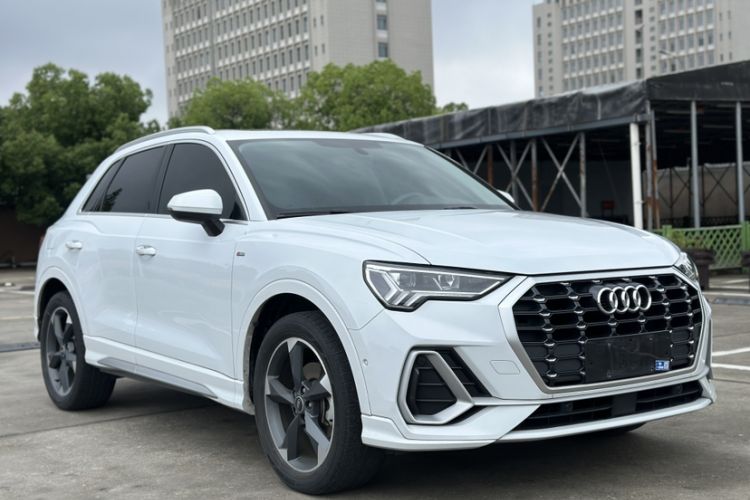 Used Audi Q3 2022 35 TFSI Fashion Dynamic Model Exterior 2