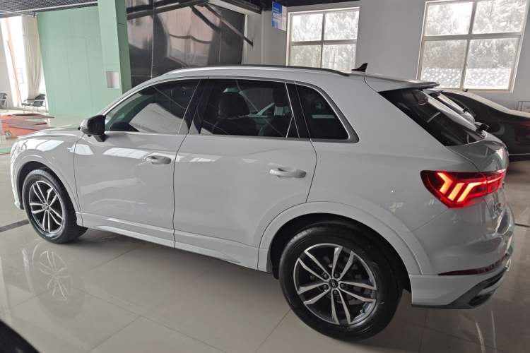 Used Audi Q3 2022 35 TFSI Progressive Dynamic Edition Exterior 3