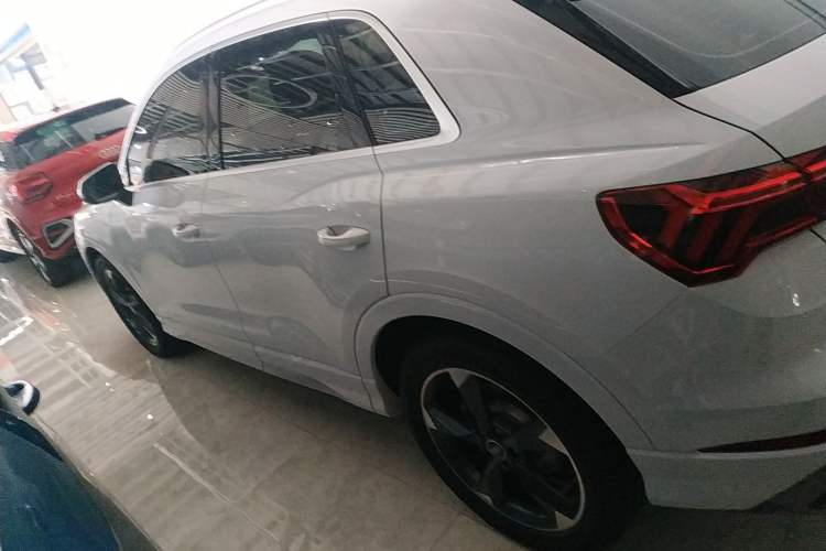 Used Audi Q3 2022 35 TFSI Fashion Dynamic Model Exterior 3