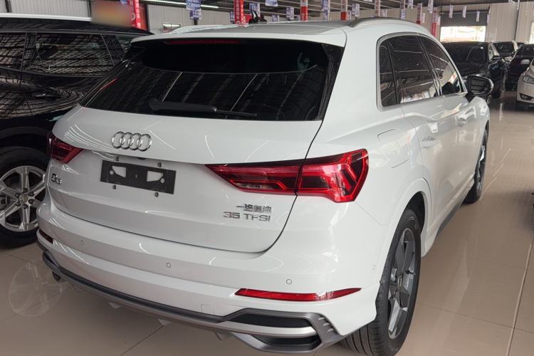 Used Audi Q3 2022 35 TFSI Fashion Dynamic Model Exterior 4