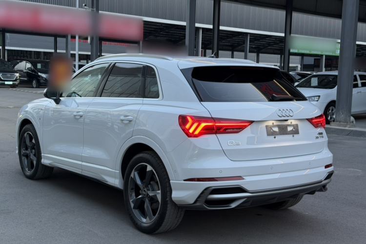 Used Audi Q3 2022 35 TFSI Fashion Dynamic Model Exterior 4