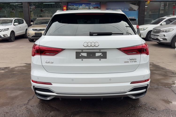Used Audi Q3 2022 35 TFSI Progressive Dynamic Edition Exterior 4