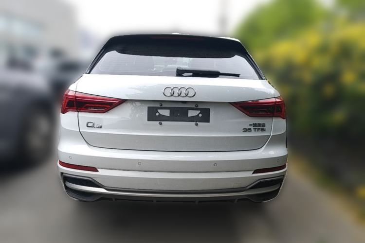 Used Audi Q3 2022 35 TFSI Fashion Dynamic Model Exterior 4