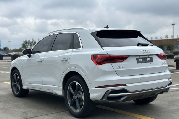 Used Audi Q3 2022 35 TFSI Fashion Dynamic Model Exterior 4