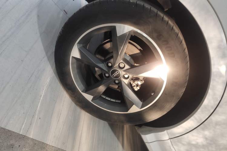 Used Audi Q3 2022 35 TFSI Fashion Dynamic Model Exterior 5