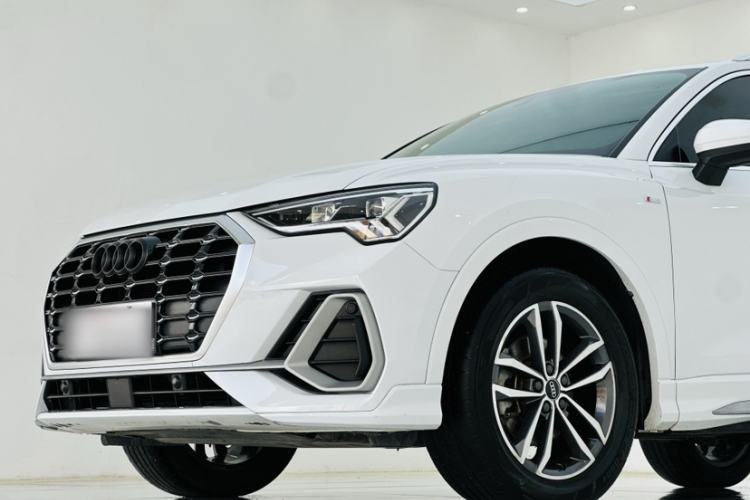 Used Audi Q3 2022 35 TFSI Progressive Dynamic Edition Exterior 5