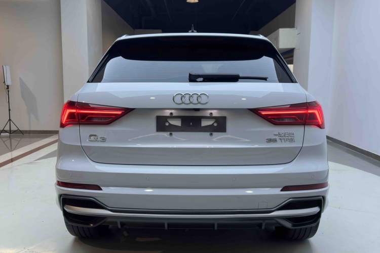 Used Audi Q3 2022 35 TFSI Fashion Dynamic Model Exterior 5