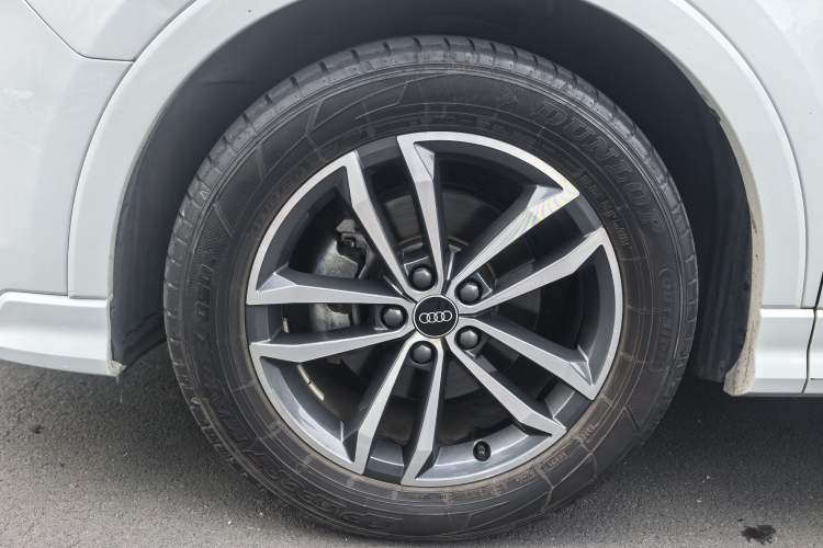 Used Audi Q3 2022 35 TFSI Progressive Dynamic Edition Exterior 5