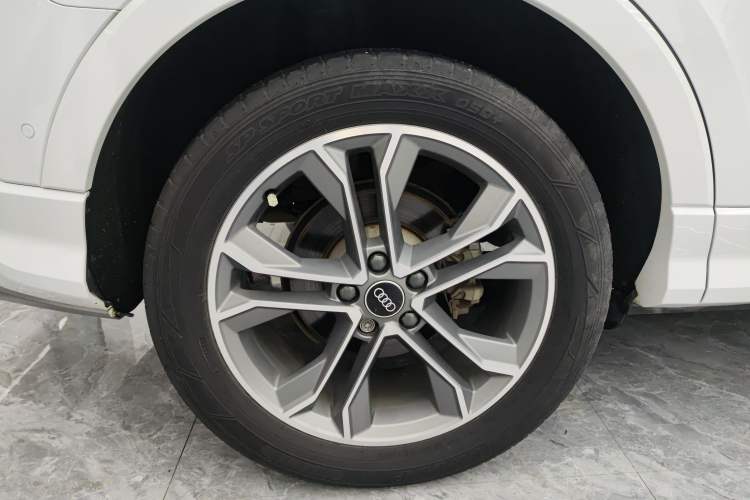 Used Audi Q3 2022 40 TFSI Fashion Dynamic Model Exterior 5