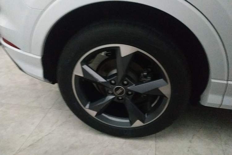 Used Audi Q3 2022 35 TFSI Fashion Dynamic Model Exterior 8