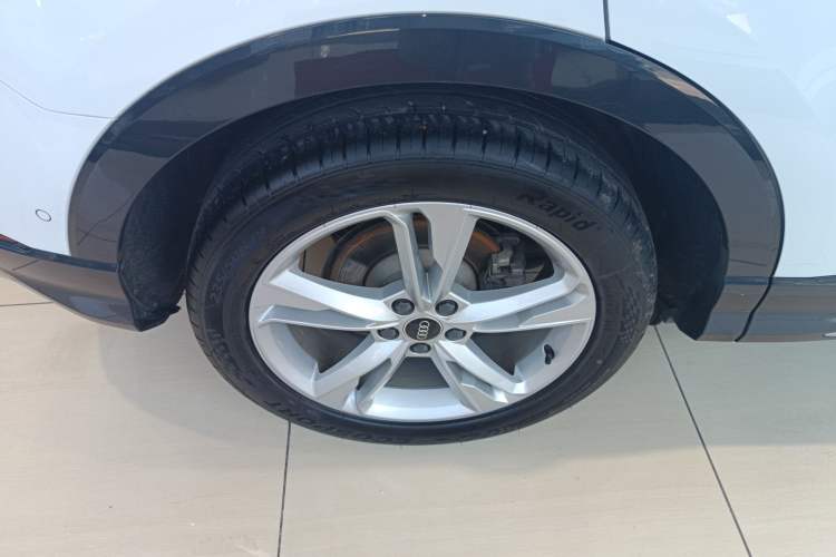 Used Audi Q3 2022 35 TFSI Fashionable and Elegant Model Exterior 8