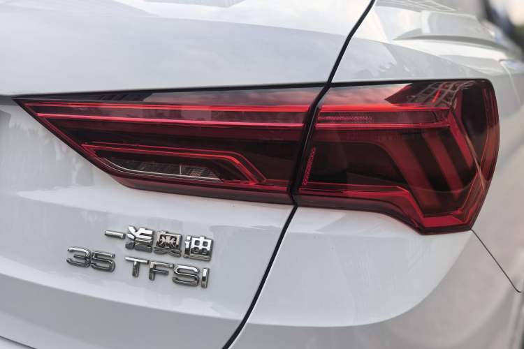Used Audi Q3 2022 35 TFSI Progressive Dynamic Edition Exterior 8