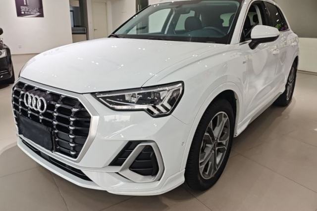 Audi Q3 2022 40 TFSI Fashion Dynamic Model مستعملة