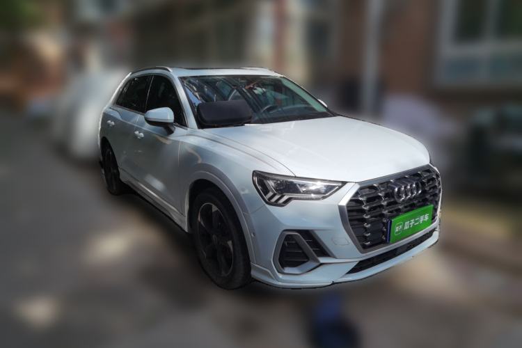 Used Audi Q3 2022 35 TFSI Fashion Dynamic Model Front Right 45 Deg
