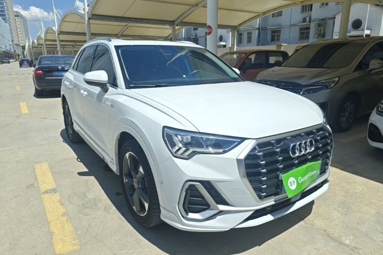 Used Audi Q3 2022 35 TFSI Fashion Dynamic Model Front Right 45 Deg