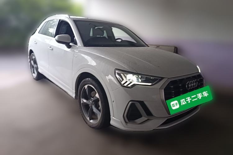 Used Audi Q3 2022 35 TFSI Fashion Dynamic Model Front Right 45 Deg