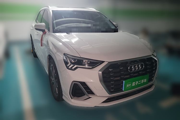 Used Audi Q3 2022 40 TFSI Fashion Dynamic Model Front Right 45 Deg
