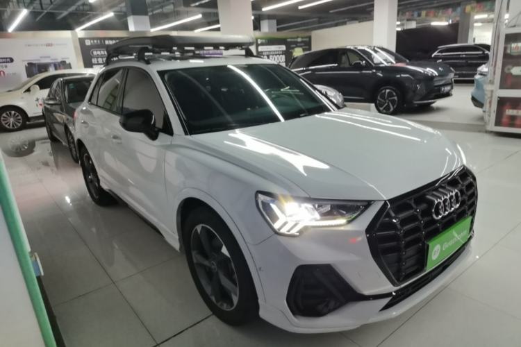 Used Audi Q3 2022 35 TFSI Fashion Dynamic Model Front Right 45 Deg