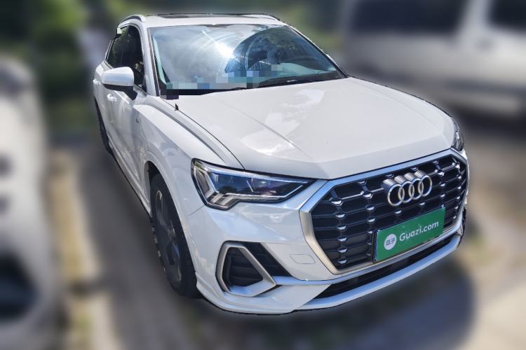 Used Audi Q3 2022 35 TFSI Fashion Dynamic Model Front Right 45 Deg