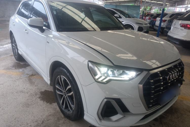 Used Audi Q3 2022 35 TFSI Progressive Dynamic Edition Front Right 45 Deg