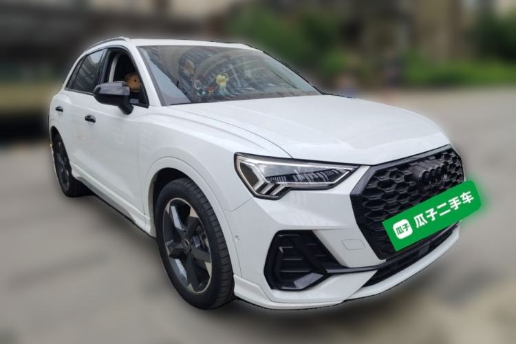 Used Audi Q3 2022 35 TFSI Fashion Dynamic Model Front Right 45 Deg