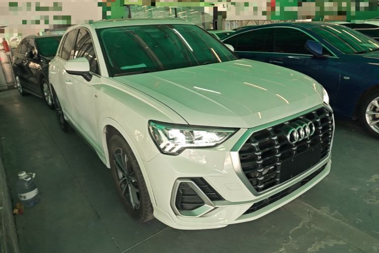Used Audi Q3 2022 35 TFSI Progressive Dynamic Edition Front Right 45 Deg