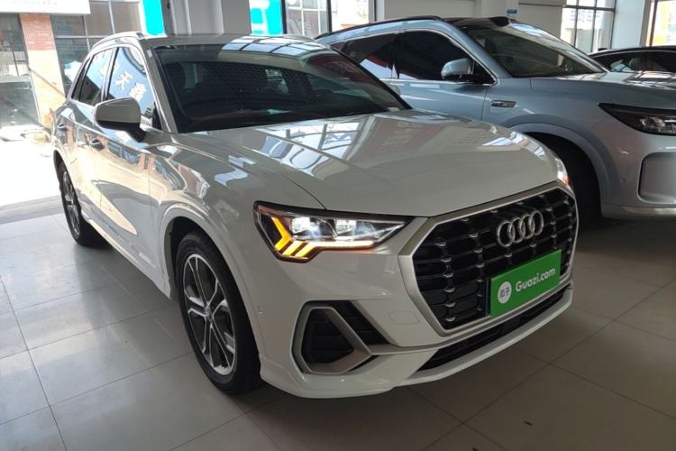 Used Audi Q3 2022 40 TFSI Fashion Dynamic Model Front Right 45 Deg