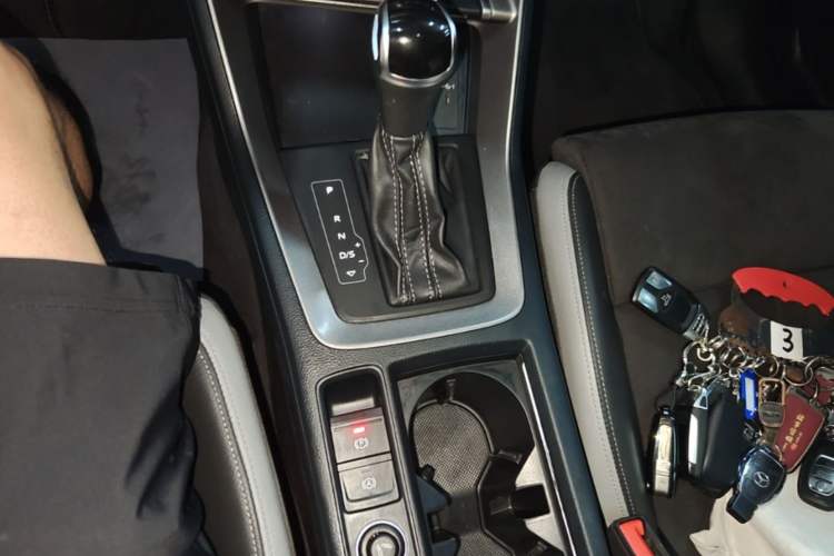 Used Audi Q3 2022 35 TFSI Fashion Dynamic Model Gear Lever