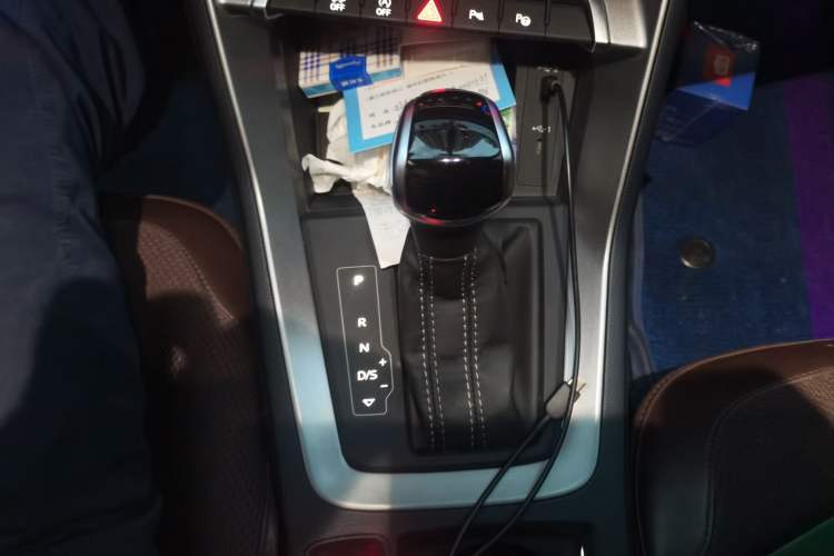 Used Audi Q3 2022 35 TFSI Fashion Dynamic Model Gear Lever