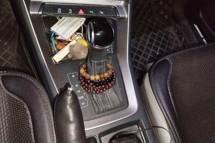 Used Audi Q3 2022 35 TFSI Fashion Dynamic Model Gear Lever