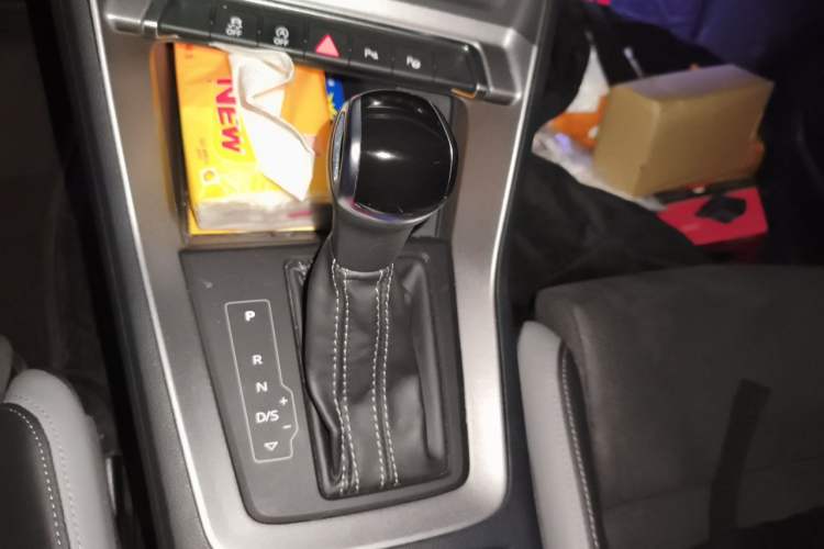 Used Audi Q3 2022 35 TFSI Fashion Dynamic Model Gear Lever