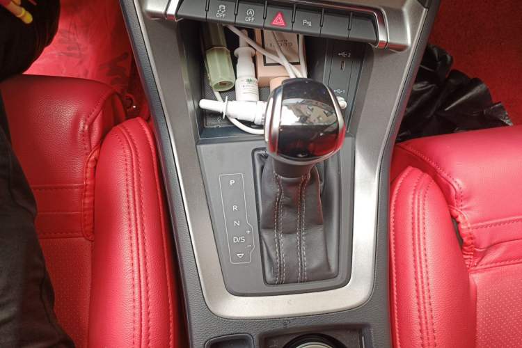 Used Audi Q3 2022 35 TFSI Progressive Dynamic Edition Gear Lever