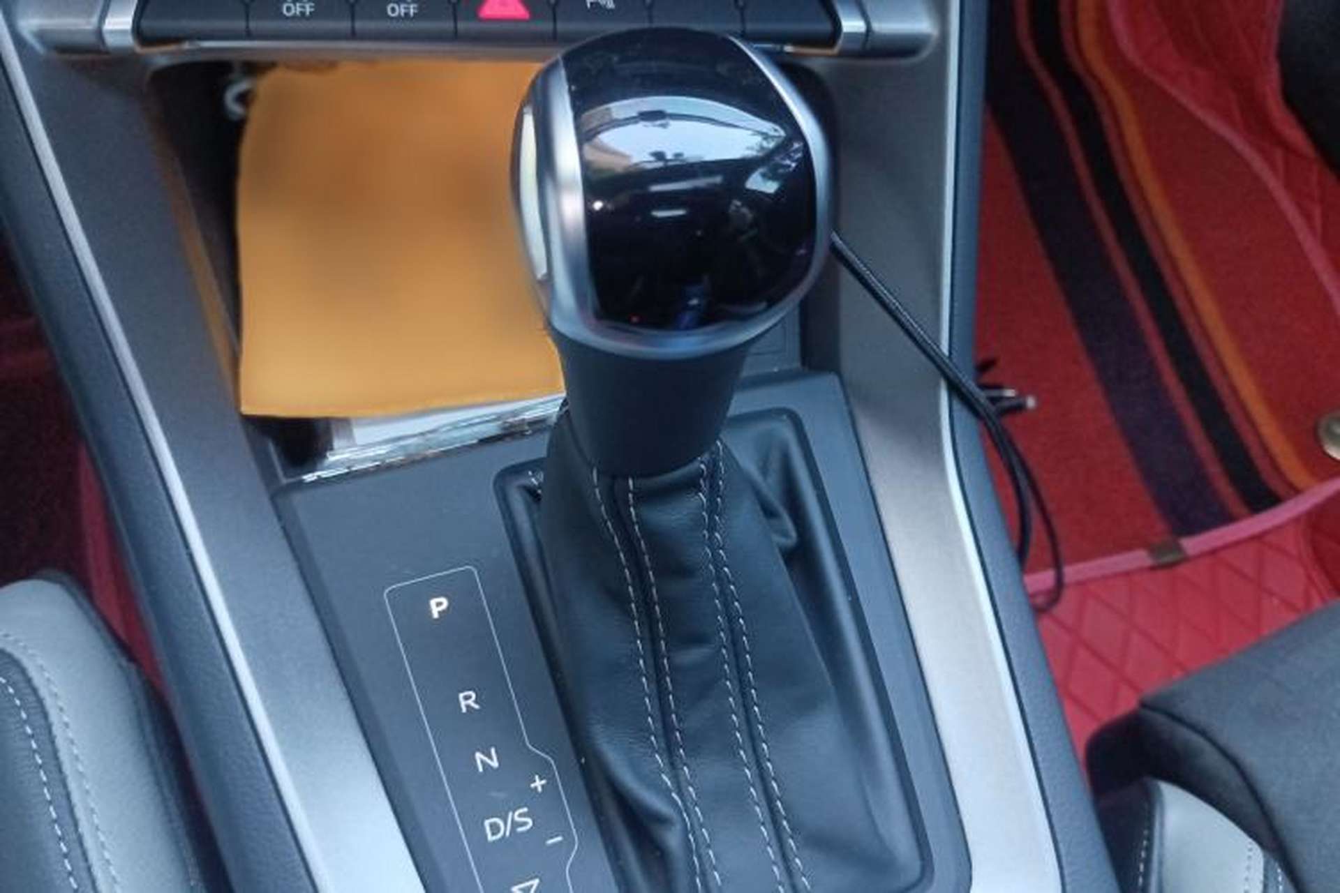Used Audi Q3 2022 35 TFSI Progressive Dynamic Edition Gear Lever