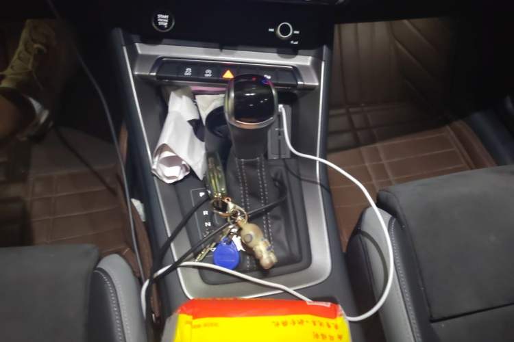 Used Audi Q3 2022 35 TFSI Fashion Dynamic Model Gear Lever
