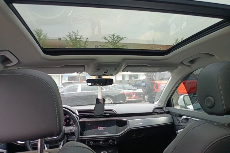 Used Audi Q3 2022 35 TFSI Fashion Dynamic Model Headliner