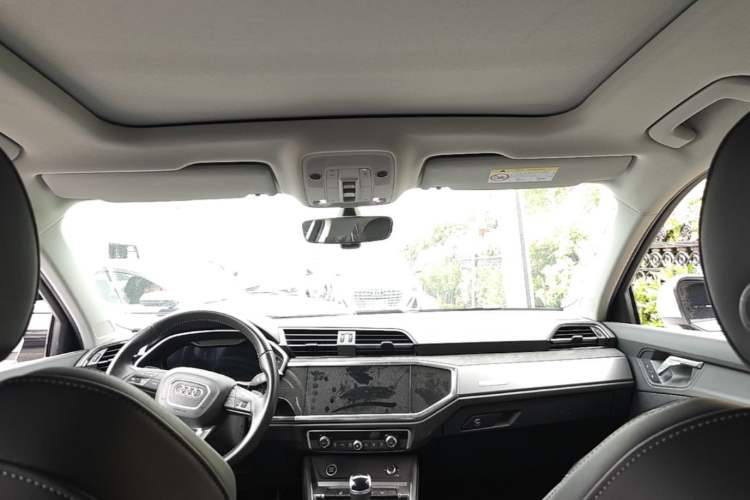 Used Audi Q3 2022 35 TFSI Fashion Dynamic Model Headliner